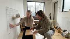 ダイソーのワイヤーネットで北欧風の壁面収納を作る方法(賃貸OK)