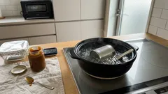 かき混ぜないのに、練乳が飴色クリームに。ドゥルセ・デ・レチェ風の作り方と失敗しない注意点